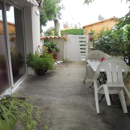 Chambre D Hotes Saint-Laurent-de-la-Barriere ภายนอก รูปภาพ