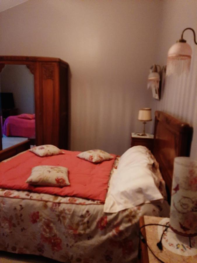 Chambre D Hotes Hotel Saint-Laurent-de-la-Barriere ภายนอก รูปภาพ